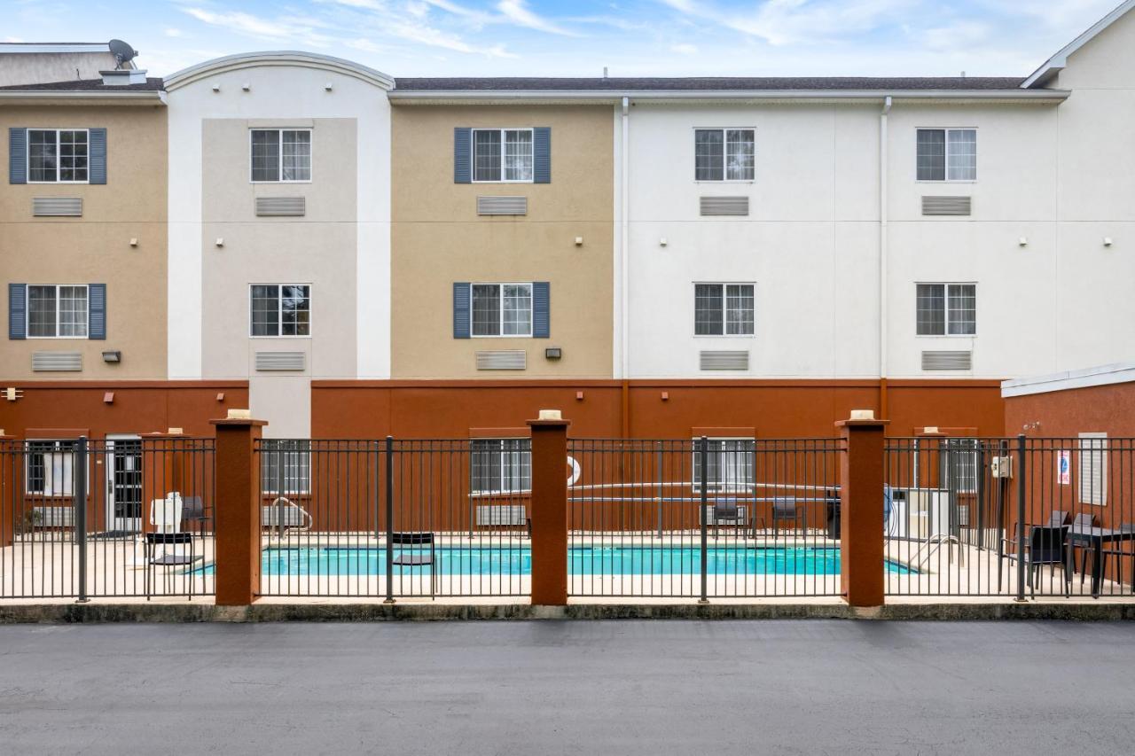 Candlewood By Ihg Enterprise